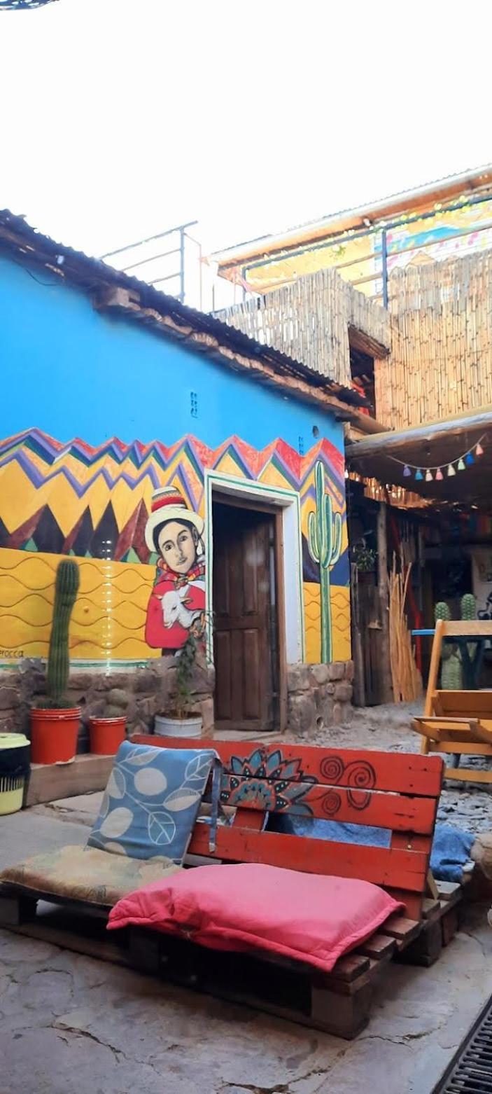 Giramundo Hostel Humahuaca Exteriör bild