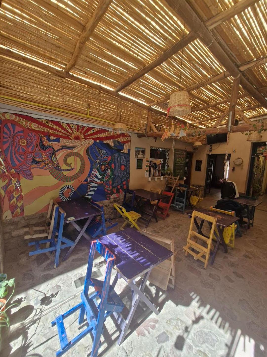 Giramundo Hostel Humahuaca Exteriör bild