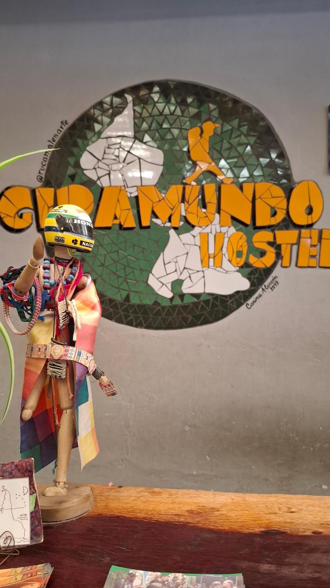 Giramundo Hostel Humahuaca Exteriör bild