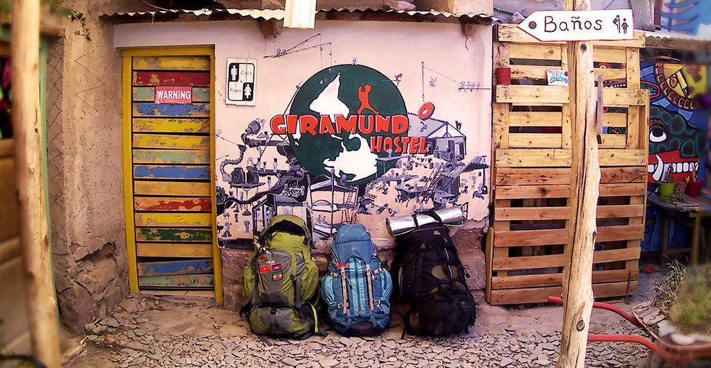 Giramundo Hostel Humahuaca Exteriör bild